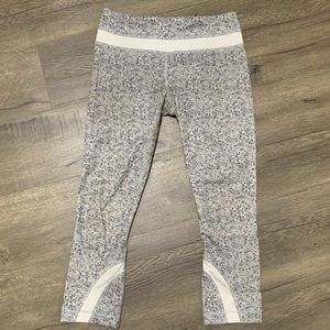 Lululemon cropped leggings